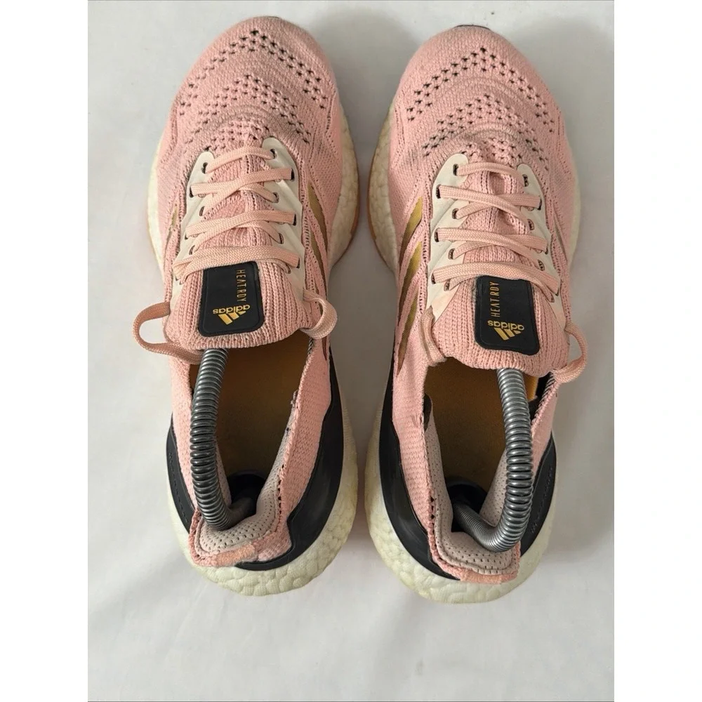 Women's Size 6.5 - Adidas Ultraboost Sneakers Peach Shoes GX8037‎ Gym Shoes Fit